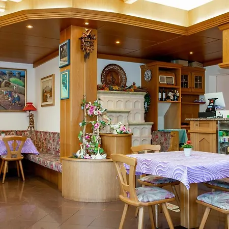 Hotel Comparsa 3*
